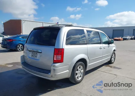 2008 Chrysler Town & Country Touring из США, поврежденный, VIN 2A8HR54P38R821228